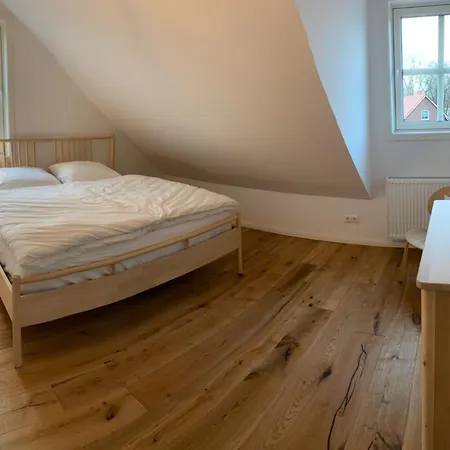 Am Schilfweg Mit Kanu *